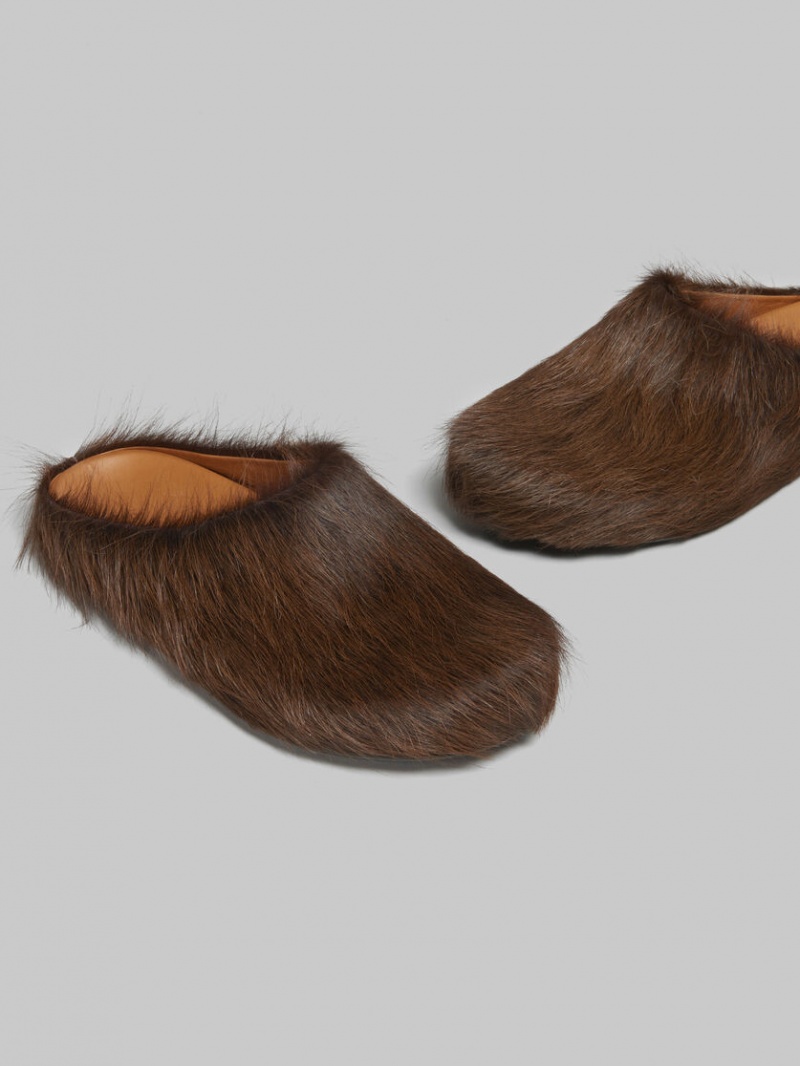 Marni Long Hair Calfskin Fussbett Sabot Marrom Oscuro | MXXMI65465